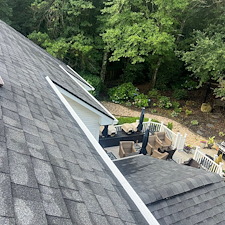 Gutter-Cleaning-and-Gutter-Guard-Installation-in-Simpsonville-SC 0